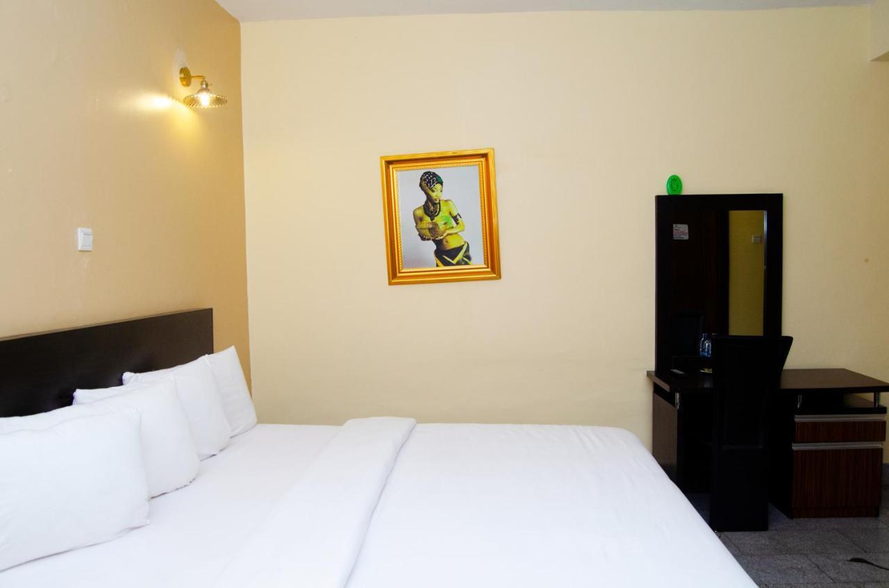 Residency Hotel Area11 Garki อาบูจา ภายนอก รูปภาพ