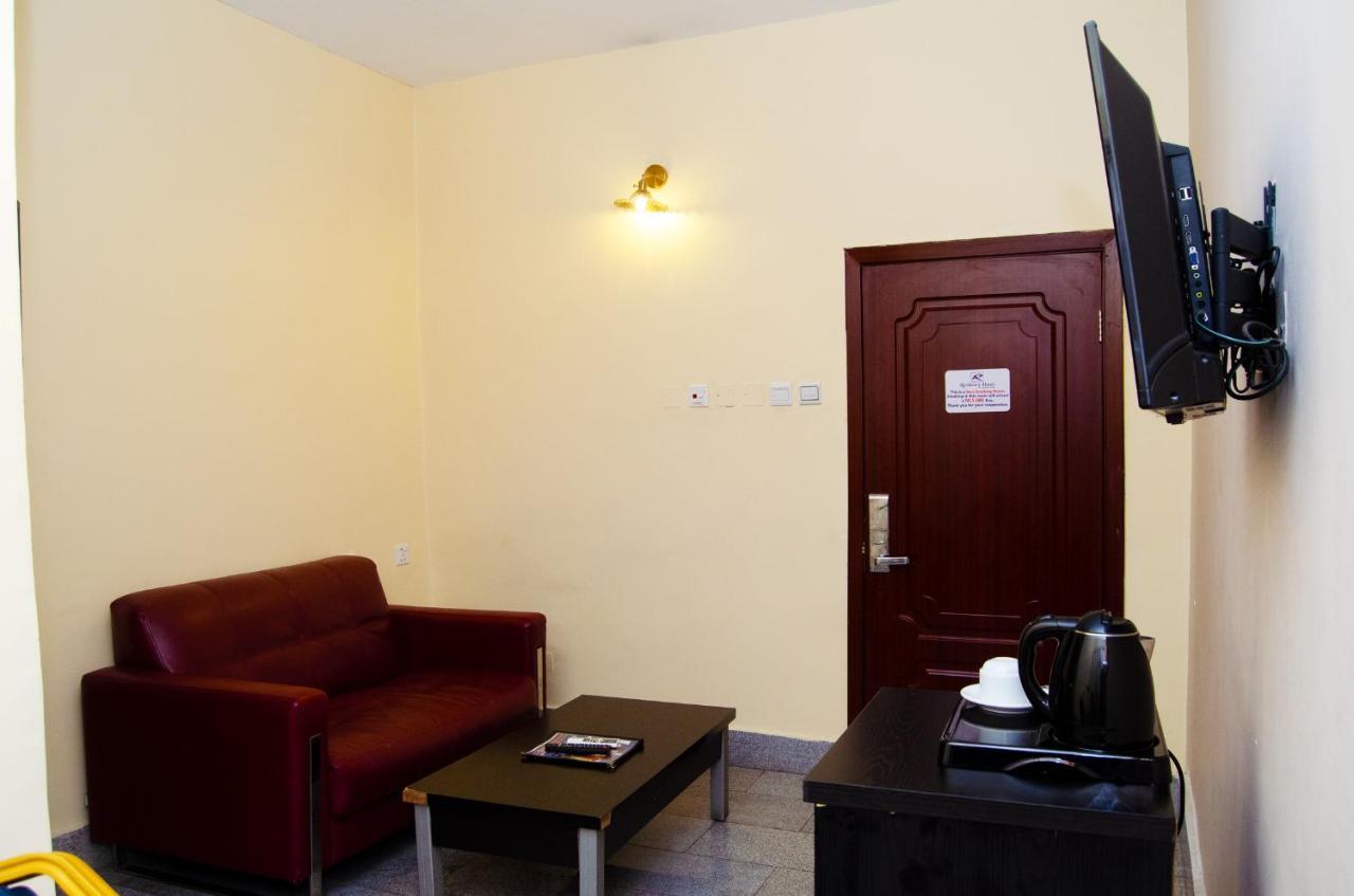 Residency Hotel Area11 Garki อาบูจา ภายนอก รูปภาพ